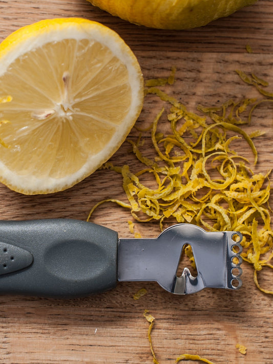 Professionel peeler - det perfekte værktøj til nem og effektiv skrælning af frugt og grøntsager.