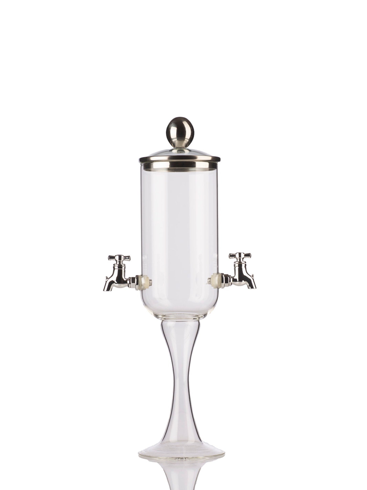 Klassisk absintfontæne til traditionel absinthservering.